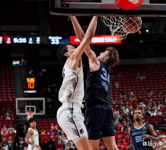  锐不可当首场状态出色，瑞士队观众沸腾！，穆古鲁扎重返赛场上演精彩一战-开云体育官方网站