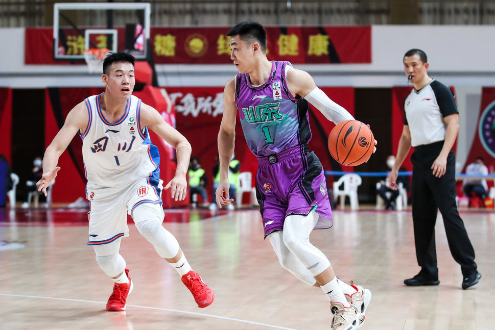 山东男篮内部会议纪要流出：窗口期完成体检；CBA常规赛使命明确；身体对抗强度拉满的简单介绍